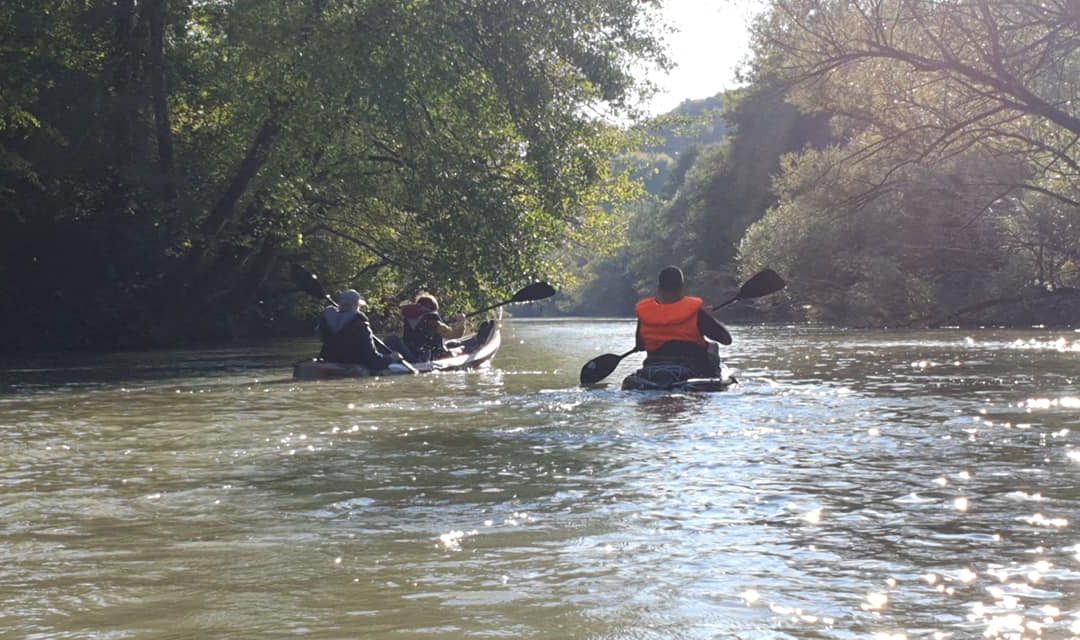 Kayak në Drinin e Bardhë